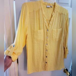 Kim Rogers Women's 1X Sunshine Yellow Button-Up Roll Tab Sleeve Blouse Ray/Poly